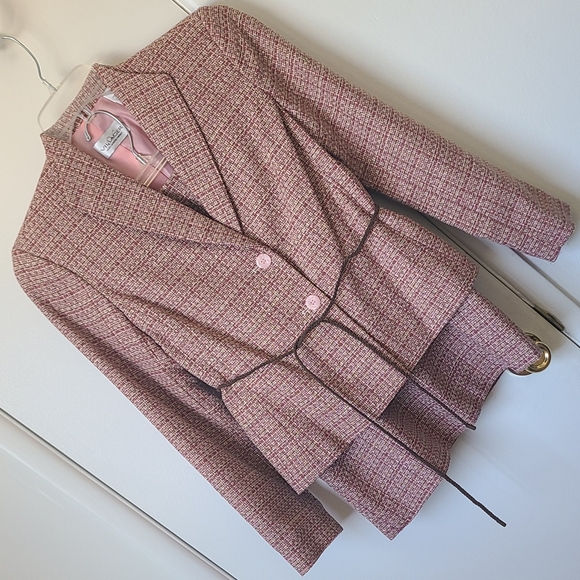 Liz Claiborne Jackets & Blazers - Villager by Liz Claiborne 2-Piece Suit: Pink Tweed Blazer and Skirt